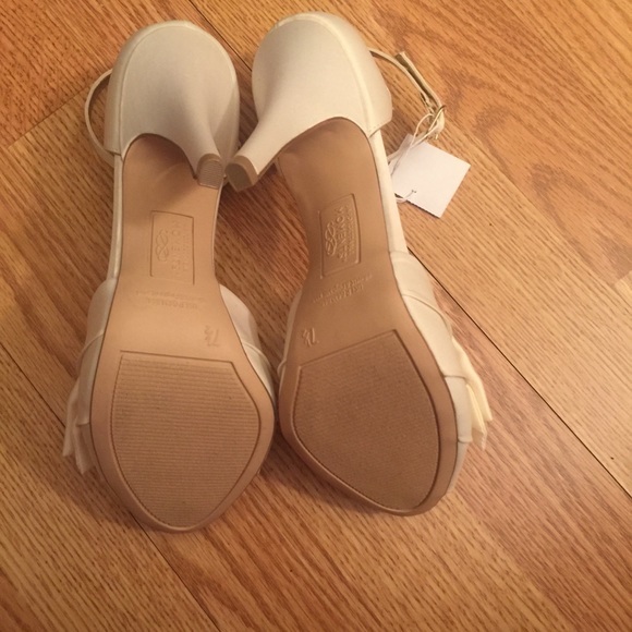 Unforgettable Moments Open toe Heels w/bow Sz. 7.5 - Picture 8 of 8